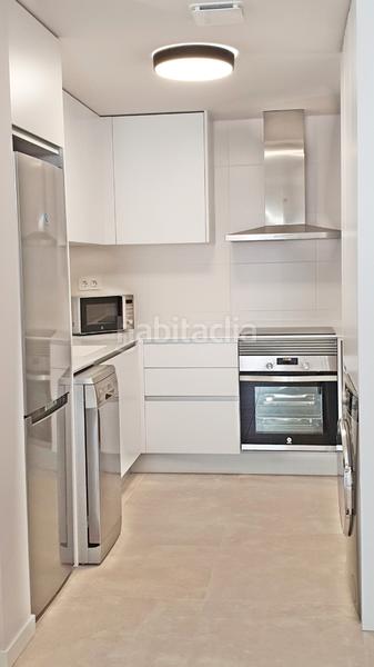 Foto 7b426cd9-4372-4b17-bea3-c2b025f87a34. Location appartement avec chauffage parking piscine dans Oliva