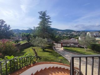 Chalet  De sant marc. Casa con piscina en montbarbat