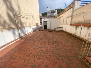 Casa adosada en Mont Ferrant-Joan Carles I. Oportunidad en semicentro de blanes