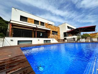 Casa a Mas Mora-Sant Daniel. Casa  pk  piscina  ascensor