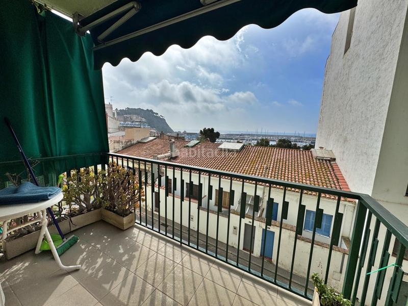 Foto 8728ece4-87a9-4f27-b0ea-23ab8450866a. Piso en Centre Blanes