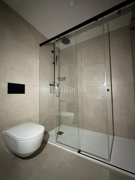 Foto adc69f63-f376-462b-be4e-6136fbbb5a7a. Attico con riscaldamento in Centre Blanes