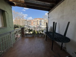 Casa adossada a Mas Florit-Ca la Guidó. Gran casa en venta en blanes con dos viviendas independientes