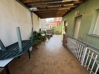 Casa adossada a Mas Florit-Ca la Guidó. Gran casa en venta en blanes con dos viviendas independientes