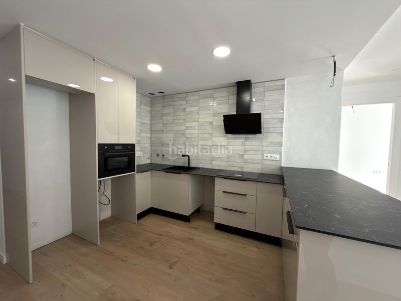 Foto 1e025d89-d3d3-4289-a871-1b07dd71534e. Pis a residencial Blanes - vistamar Blanes