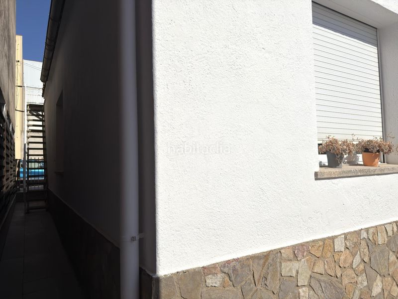 Foto d0834717-9b97-4d0d-8a24-003f3d86d59f. Casa adossada a Sant Pere Tordera