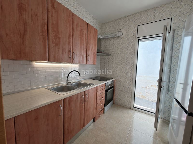 Foto e33eeb2a-278f-45d9-ae69-7b12587e22e6. Casa adossada a Sant Pere Tordera