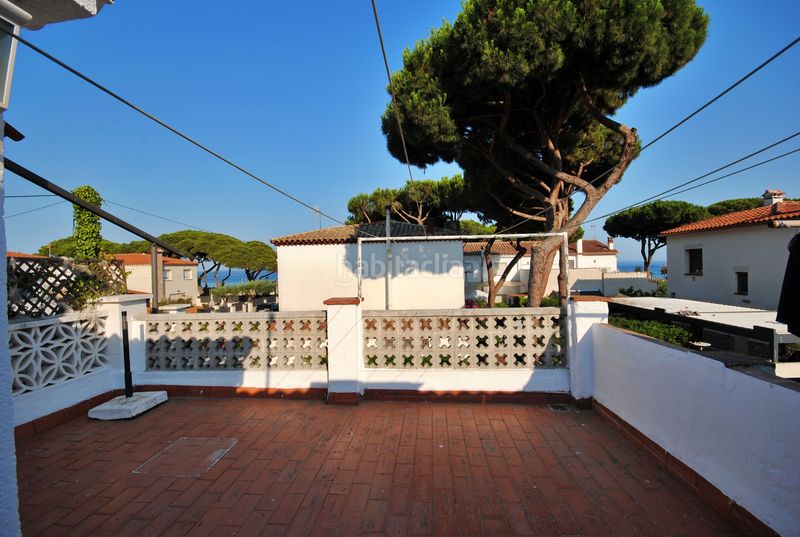 Foto 4f4b4cce-f1b1-4148-8c46-8cbacc6f568d. Casa adossada amb calefacció a Els Pins Blanes