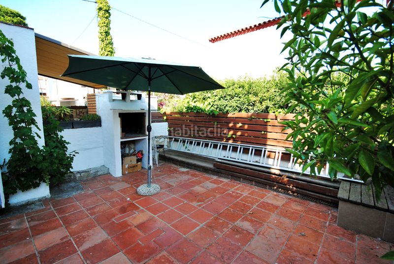 Foto dfd457a7-dbfe-426d-b127-9bc7825236fa. Casa adossada amb calefacció a Els Pins Blanes
