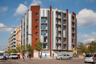 Parking coche en Carretera de collblanc 142u