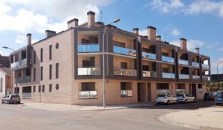 Parking coche en Avinguda de mossn cinto verdaguer 8