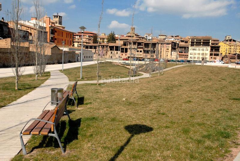 Foto b6926da8-1fde-4940-89b9-d5c16b74db5f. Lloguer local comercial a carrer del pellaire dulcet 13 a Vic