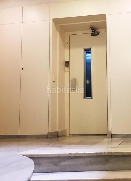 Foto c74e8a1f-4f0c-4b60-af5f-81f667c44527. Lloguer oficina a Centre Mataró