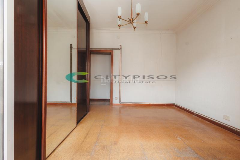 Foto ba450f03-b2ac-40c1-a099-68e6ae4d746a. Piso en La Nova Esquerra de l´Eixample Barcelona