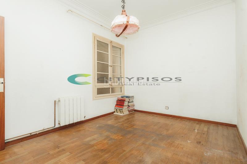 Foto f8bca0de-0394-4671-ba16-9697b96e2fc7. Piso en La Nova Esquerra de l´Eixample Barcelona