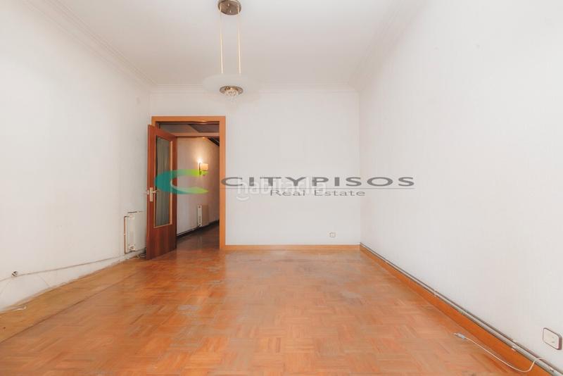 Foto 5c5af3bd-c9f1-4328-bfbd-f26e7a42d23d. Piso en La Nova Esquerra de l´Eixample Barcelona