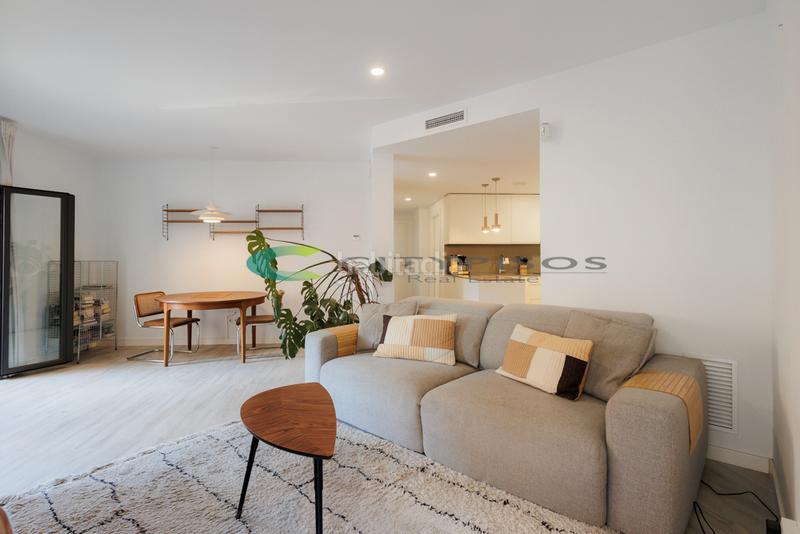 Foto 58875ee9-ad9c-47f2-9056-0c96c071f264. Etagenwohnung mit heizung in Hostafrancs Barcelona