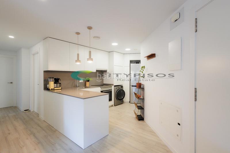 Foto 46734f00-dfc4-43ac-a301-9912f0952be2. Piso en Hostafrancs Barcelona