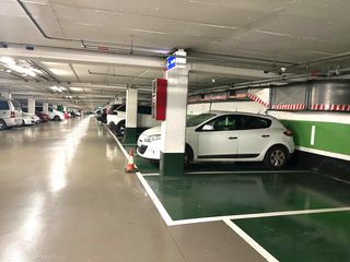 Parking voiture  Carrer de vilardell