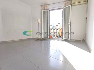 Pis  Carrer de la constitució