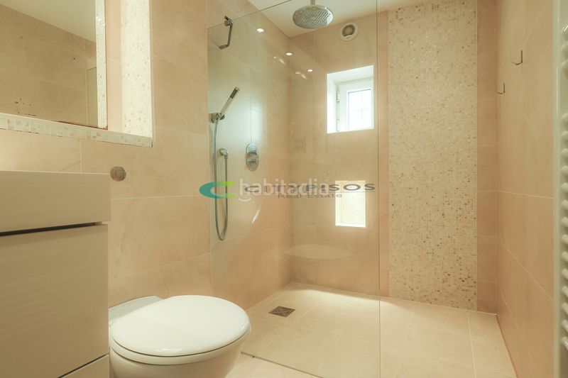 Foto 0e13c5c8-5ff0-48c0-a548-3a1d69571178. Pis amb calefacció a Font de la Guatlla Barcelona