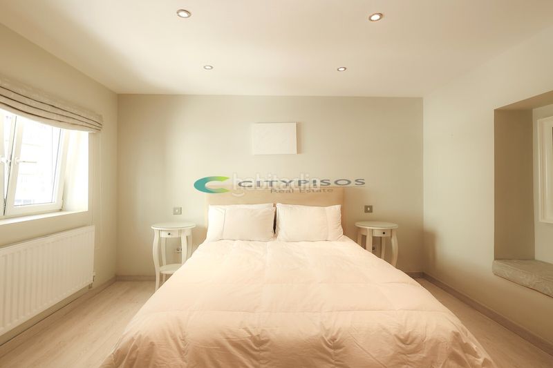 Foto d4357ab8-4b06-49ff-bda6-d5fc7c00fbde. Pis amb calefacció a Font de la Guatlla Barcelona