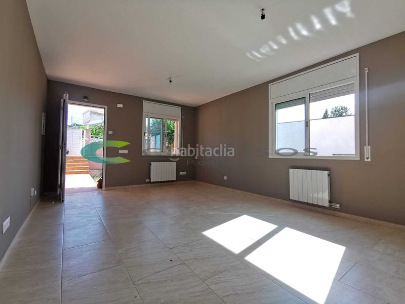 Foto da453244-41cf-4045-920f-a9caf1d4084c. Chalet en Piera