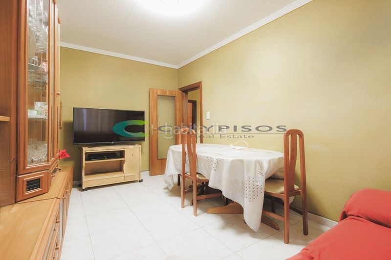 Foto 7c1b6ea1-a8a3-4a74-a789-3d9fff5b9934. Pis a La Bordeta Barcelona