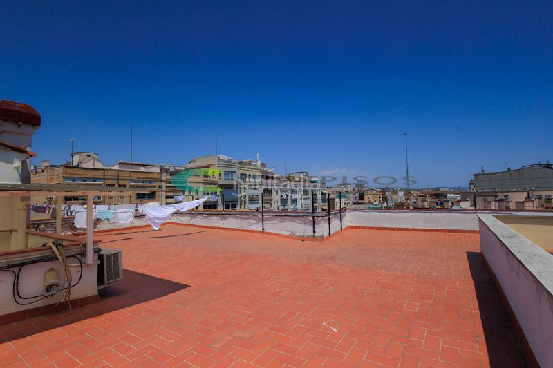 Foto c13b2c3e-55c0-442a-bce8-f717f6e80939. Pis a Font de la Guatlla Barcelona