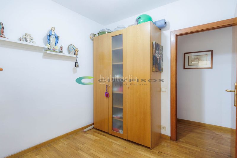 Foto 08c1e52f-73ef-40a3-bd55-8b76f0c3c557. Pis amb calefacció a Turó de la Peira Barcelona