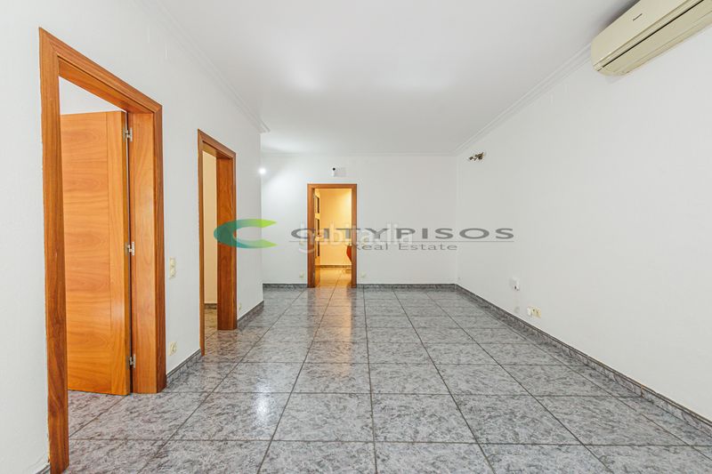 Foto f6092e88-b4b6-4320-a7ca-50d2f5b69b41. Pis a La Bordeta Barcelona
