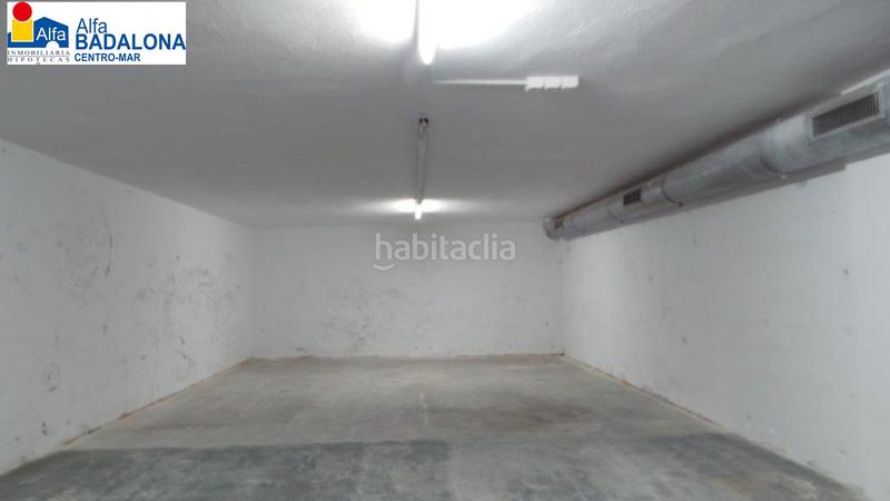 Foto 2abf3f74-1964-4e0c-9aea-3ee8d61e1cc6. Local comercial  esquinero centro jto. metro l2 pompeu fabra en Badalona