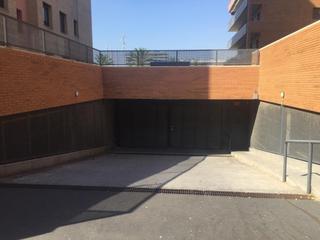 Miete Autoparkplatz in Port. Plaza de parqunig de 12 m en c cervantes
