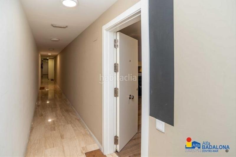 Foto a3630b74-de08-493a-9a91-0800f9377540. Piso  en primera línea de mar de 84 m, 3 habit., terraza de 67 m, zona comunitaria y parking incluido en Badalona