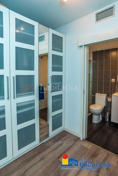 Foto db5ce4cf-ab69-4d94-a6cd-73bb271f4949. Piso  en primera línea de mar de 84 m, 3 habit., terraza de 67 m, zona comunitaria y parking incluido en Badalona