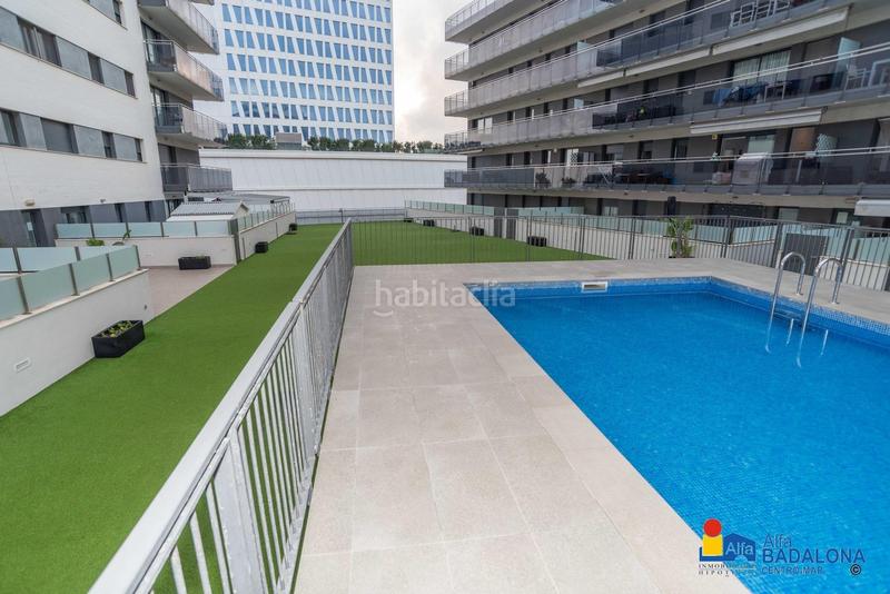 Foto dea05cc6-ae40-4bbc-ac79-4b4432a654e9. Piso  en primera línea de mar de 84 m, 3 habit., terraza de 67 m, zona comunitaria y parking incluido en Badalona
