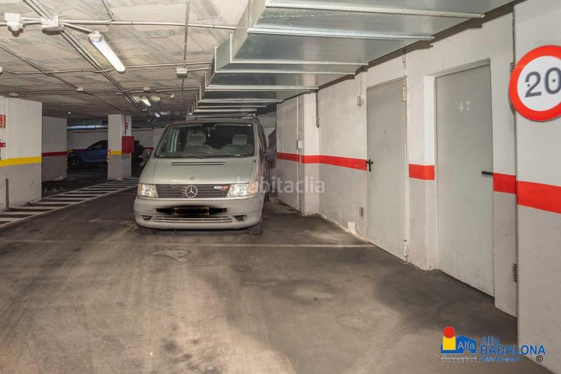 Foto ea744697-d35b-42a7-ac14-9ed0d344db96. Piso  en primera línea de mar de 84 m, 3 habit., terraza de 67 m, zona comunitaria y parking incluido en Badalona