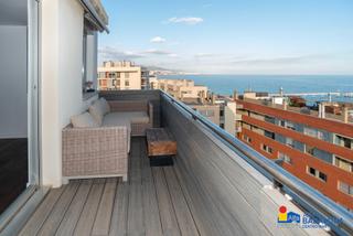 Pis a Port. Piso en primera línia de mar, de 2 habitaciones, piscina y parki
