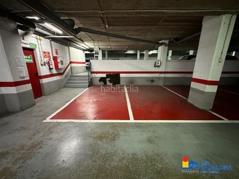 Foto 0a53a8dd-4d8e-465a-81cb-13efcecaf7cb. Parking coche parking en plaça vaixell maria assumpta, venta o alquiler en Badalona