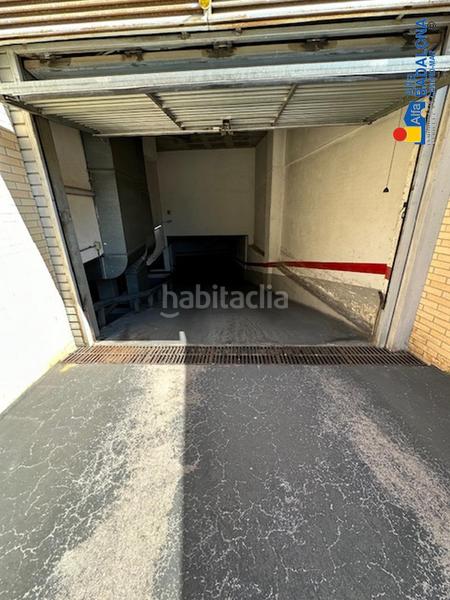 Foto 5e03d713-b075-49a3-b92d-3a8a396d09a8. Parking coche parking en plaça vaixell maria assumpta, venta o alquiler en Badalona