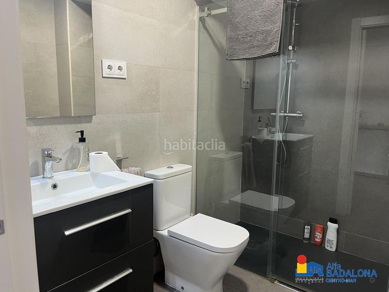 Foto 1fe3cbdb-06a1-4331-8ad0-88336800de3b. Casa adossada amb calefacció aparcament piscina a Badalona
