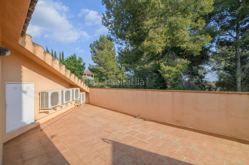 Foto 091910b8-cb8f-4764-accc-4920fa580615. Casa amb calefacció aparcament a Castellarnau Sabadell