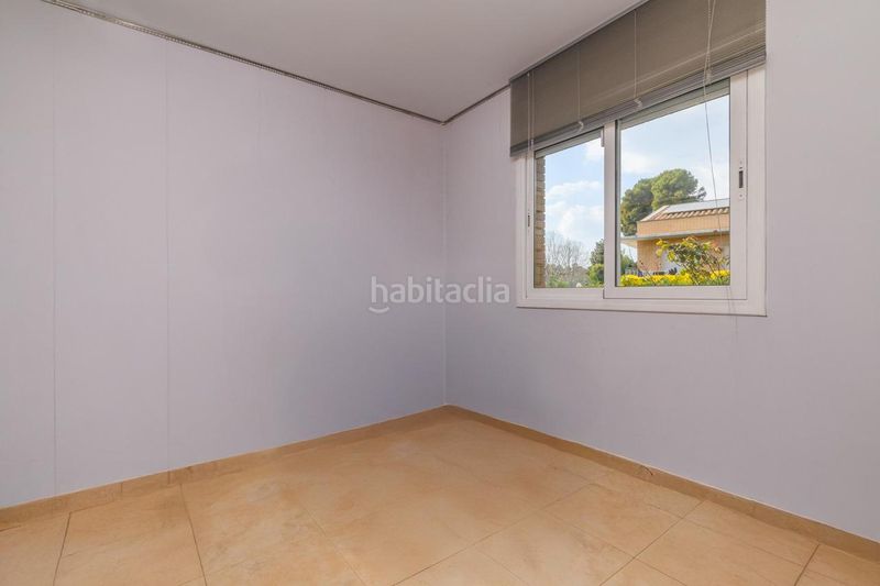 Foto 0cd31a88-efc2-4e49-8f16-be3eb0d3855b. Casa amb calefacció aparcament a Castellarnau Sabadell