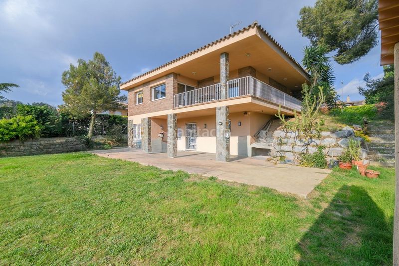 Foto 128ca3cc-672f-46aa-97e4-8b9eb25492fd. Casa amb calefacció aparcament a Castellarnau Sabadell
