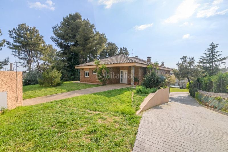 Foto 64d7ac4c-956f-41ac-827b-ba11c5ce28e1. Casa amb calefacció aparcament a Castellarnau Sabadell