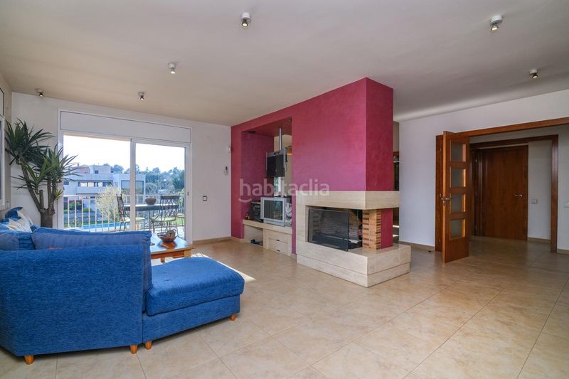 Foto 8ce54333-1f7e-41a2-bb61-4b20192c90e6. Casa amb calefacció aparcament a Castellarnau Sabadell