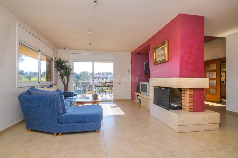 Foto 8de929dd-be86-4ecc-b38e-6e6b50904546. Casa amb calefacció aparcament a Castellarnau Sabadell