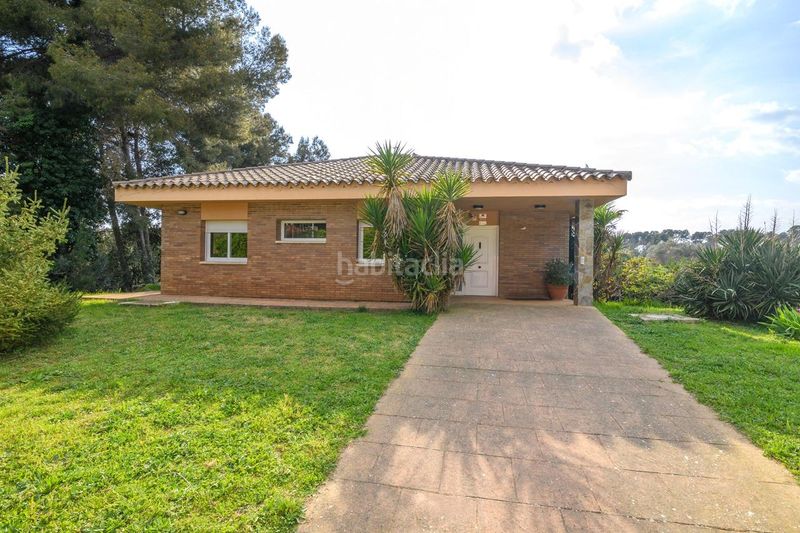 Foto d20b8ee6-aeb2-4785-9ec9-20f215a7bd7f. Casa amb calefacció aparcament a Castellarnau Sabadell