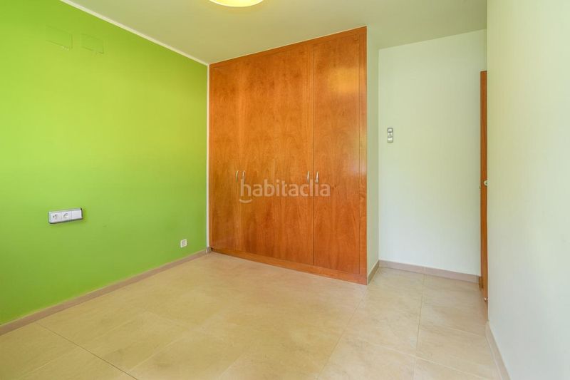 Foto d8eae8b1-88a6-41e0-b6f5-392b446515fe. Casa amb calefacció aparcament a Castellarnau Sabadell