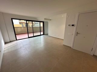 Lloguer Pis a Centre. Obra nueva con terraza en la plana, centro de badalona